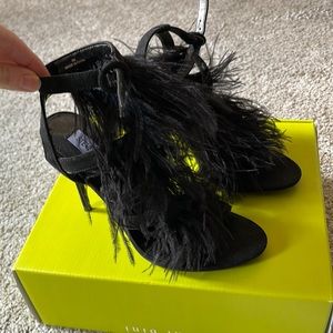 Steve Madden feather high heels